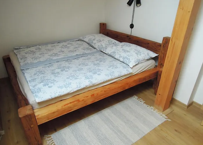 Kamenka * Micovice